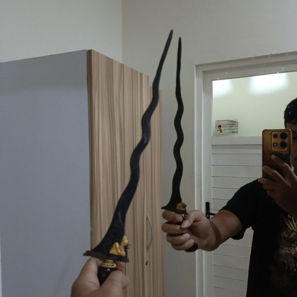 keris nogo siluman sepuh tinatah emas