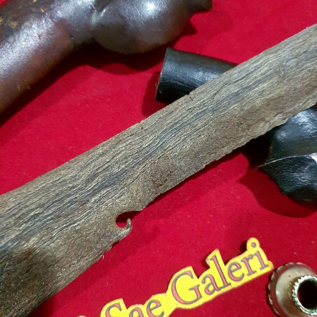 Keris Laler Mengeng Iras Banyu Mili Mojopahit Sepuh