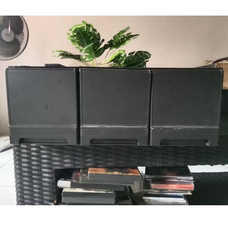Rak CD Kayu isi 66 Pcs Warna Hitam