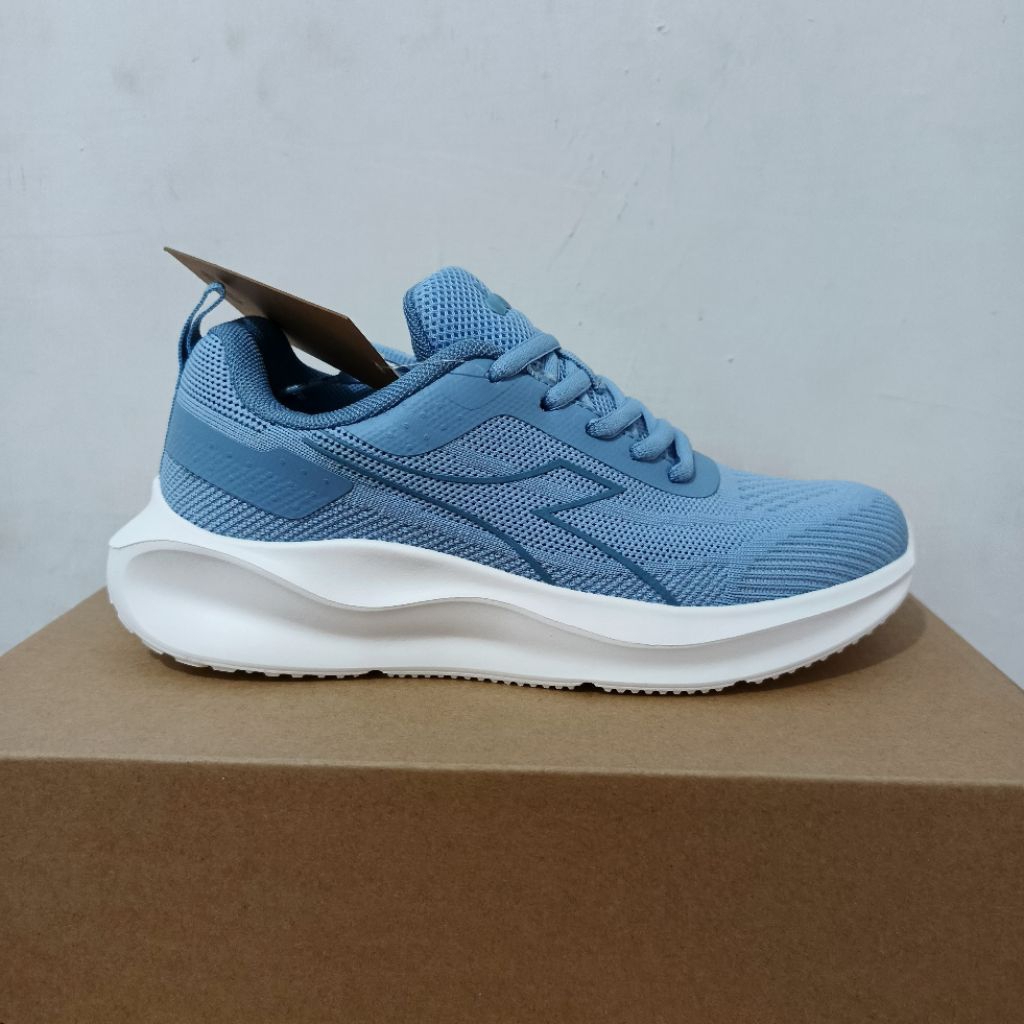 DIADORA MERRICK ORIGINAL / DIADORA WOMENS / DIADORA RUNNING