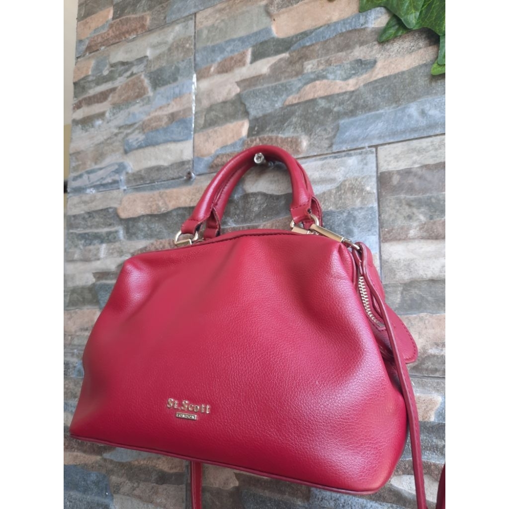 Sling Merah ST SCOTT - TAS PRELOVED BRANDED ORIGINAL