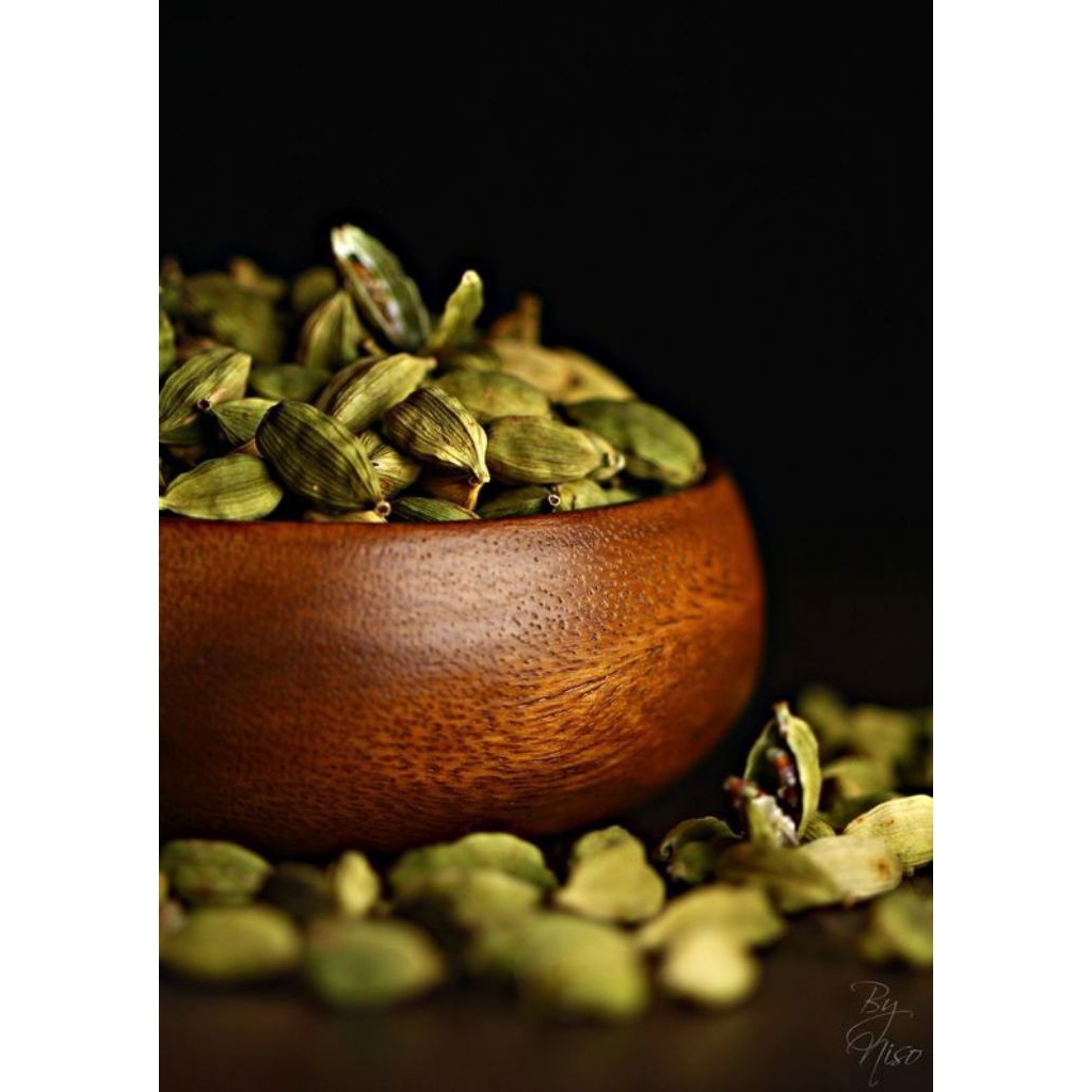 

Kapulaga Hijau 5Gram Untuk Tambahan Memasak Nasi Khas Timur Tengah