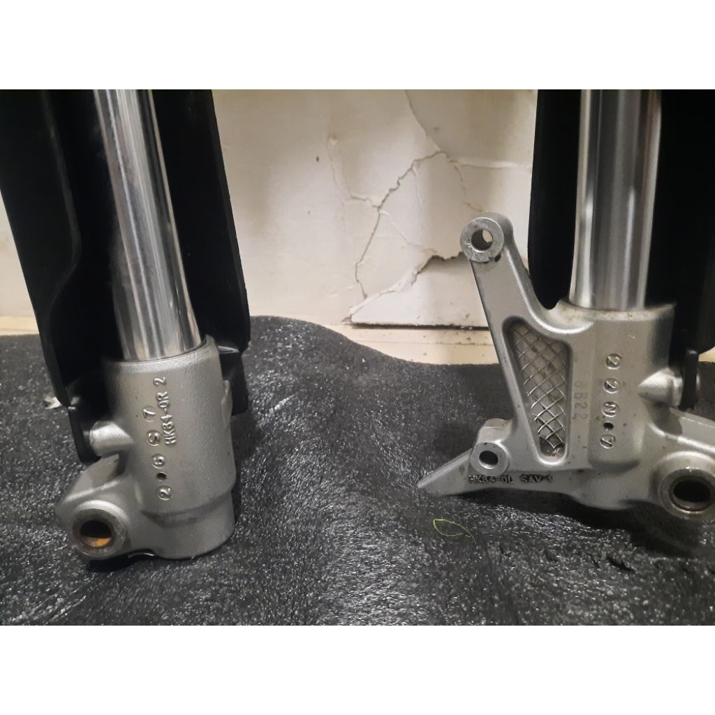 USD / SHOCK CRF 150 L