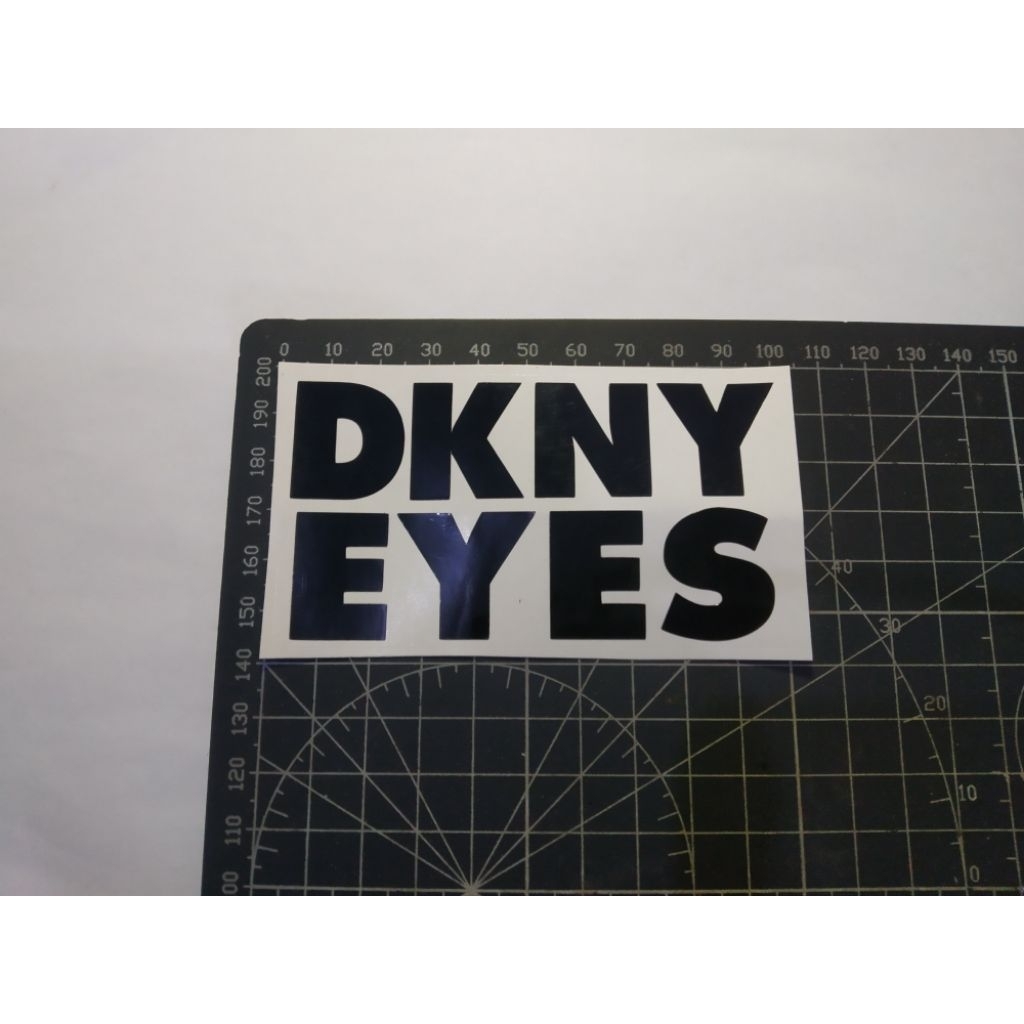 

stiker cutting dkny eyes