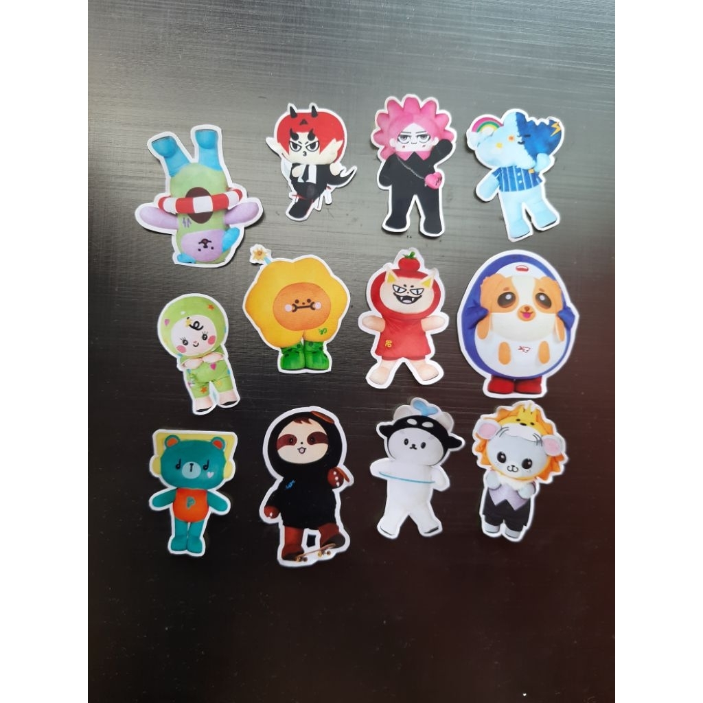 

DECO STIKER MASCOT GMMTV STICKER POLCASAN DOMIIA PERMPOON JAIDEE