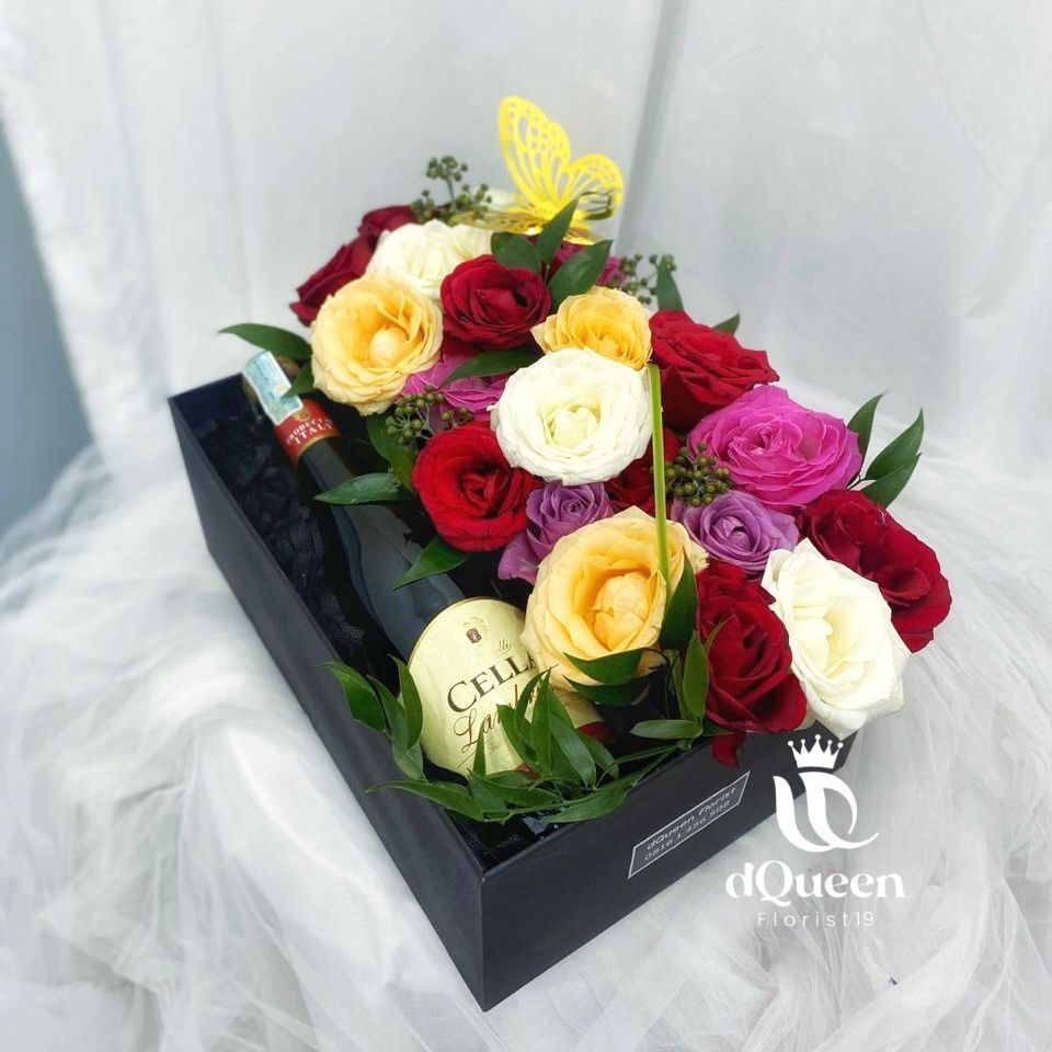 

Bunga Box fresh flowers with Wine - ucapan selamat - ultah birthdhay - hadiah ultah - kirm instan