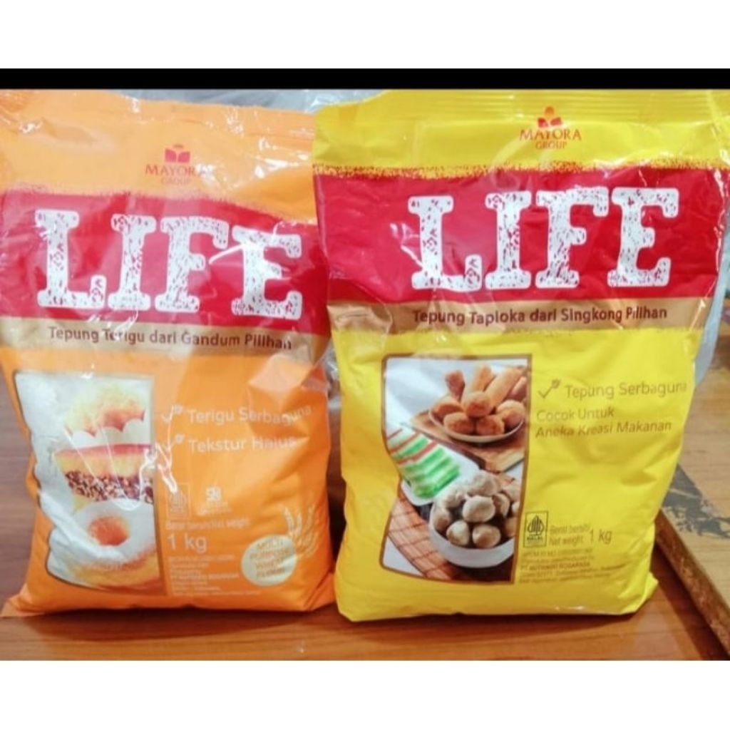 

tepung terigu life dan tepung tapioka life isi 1kg