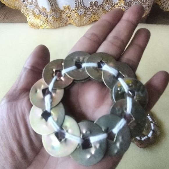 pis bolong/jinah bolong lekeh untuk daksina linggih/andel andel