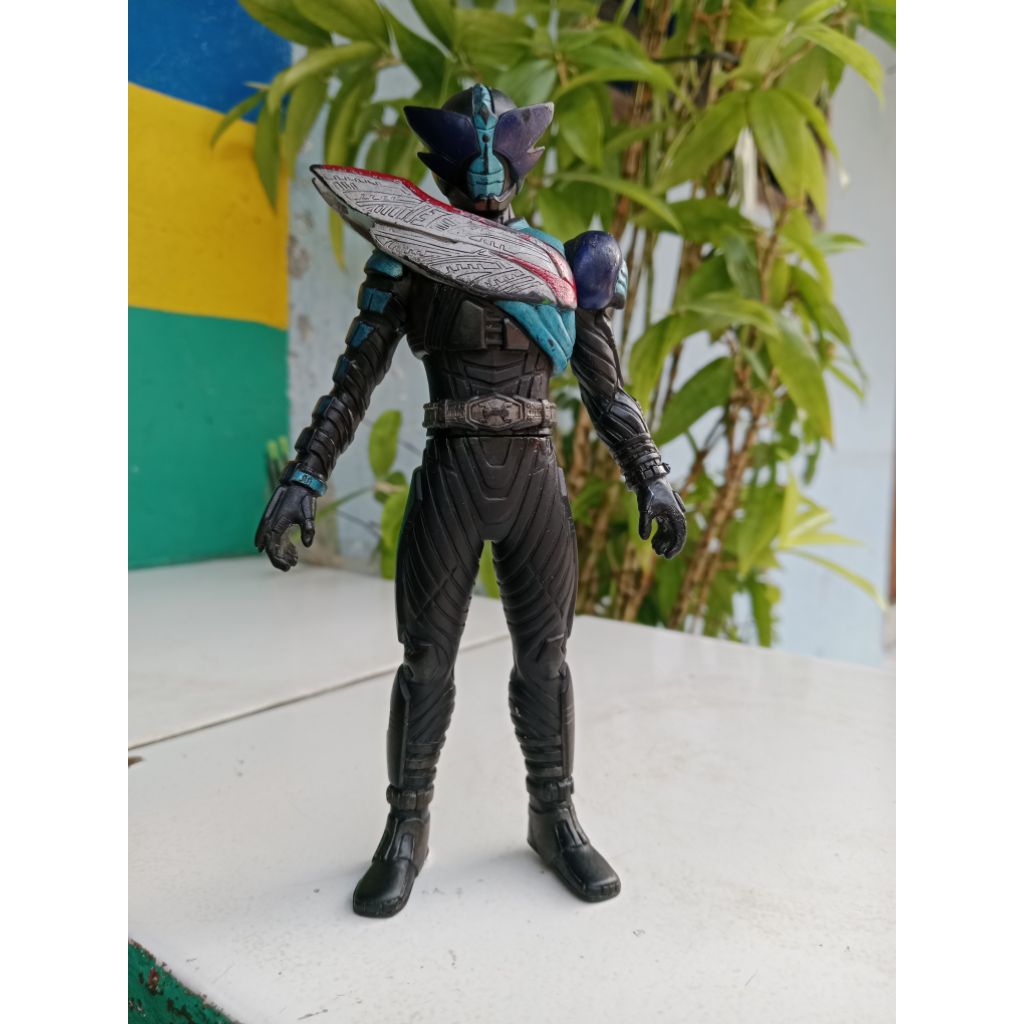 rhs kamen rider kabuto drake tinggi -+17cm ori bandai