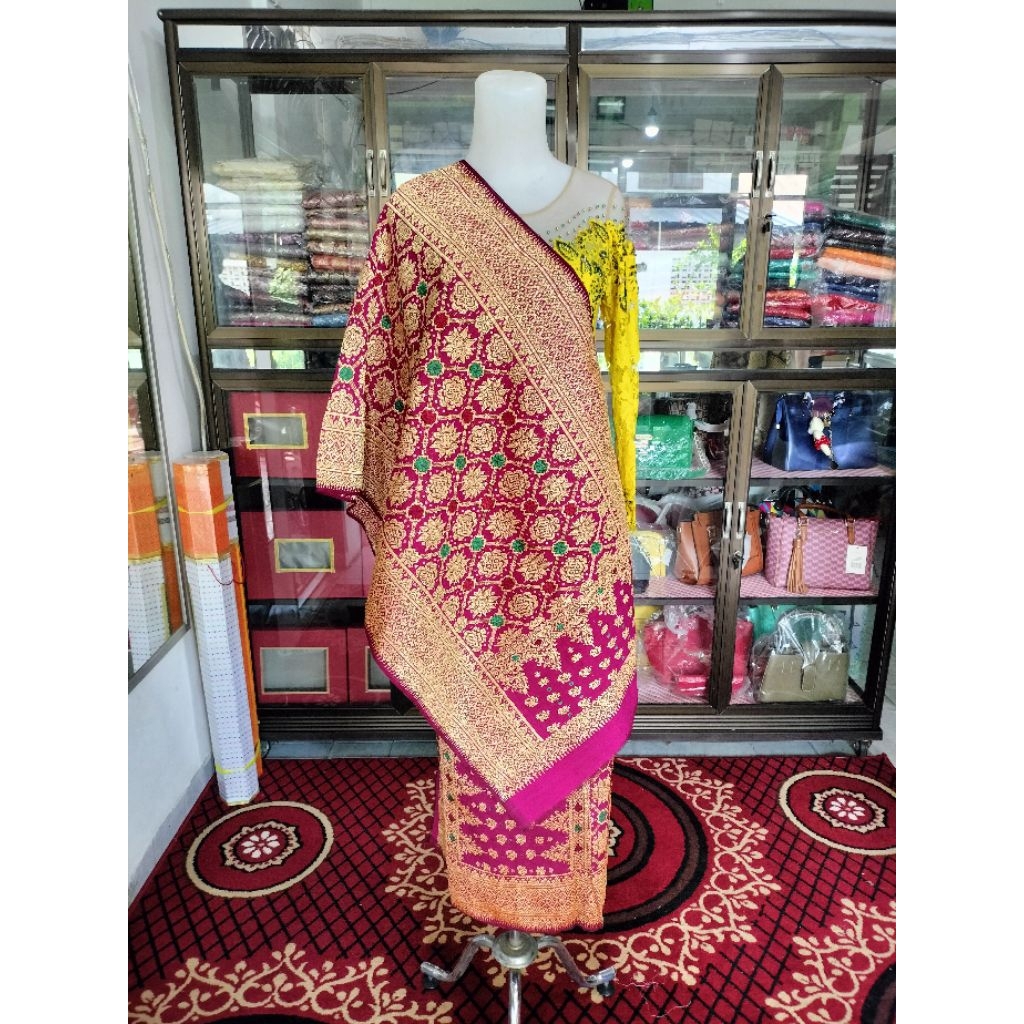 Songket Palembang Rakam Tulang Pink