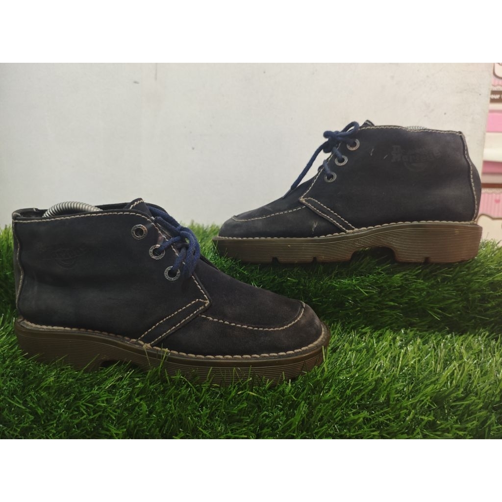 Sepatu Dr. Martens England