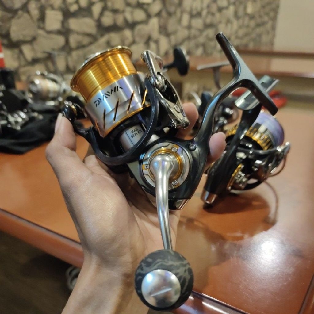 Reel Daiwa certate 2508PE