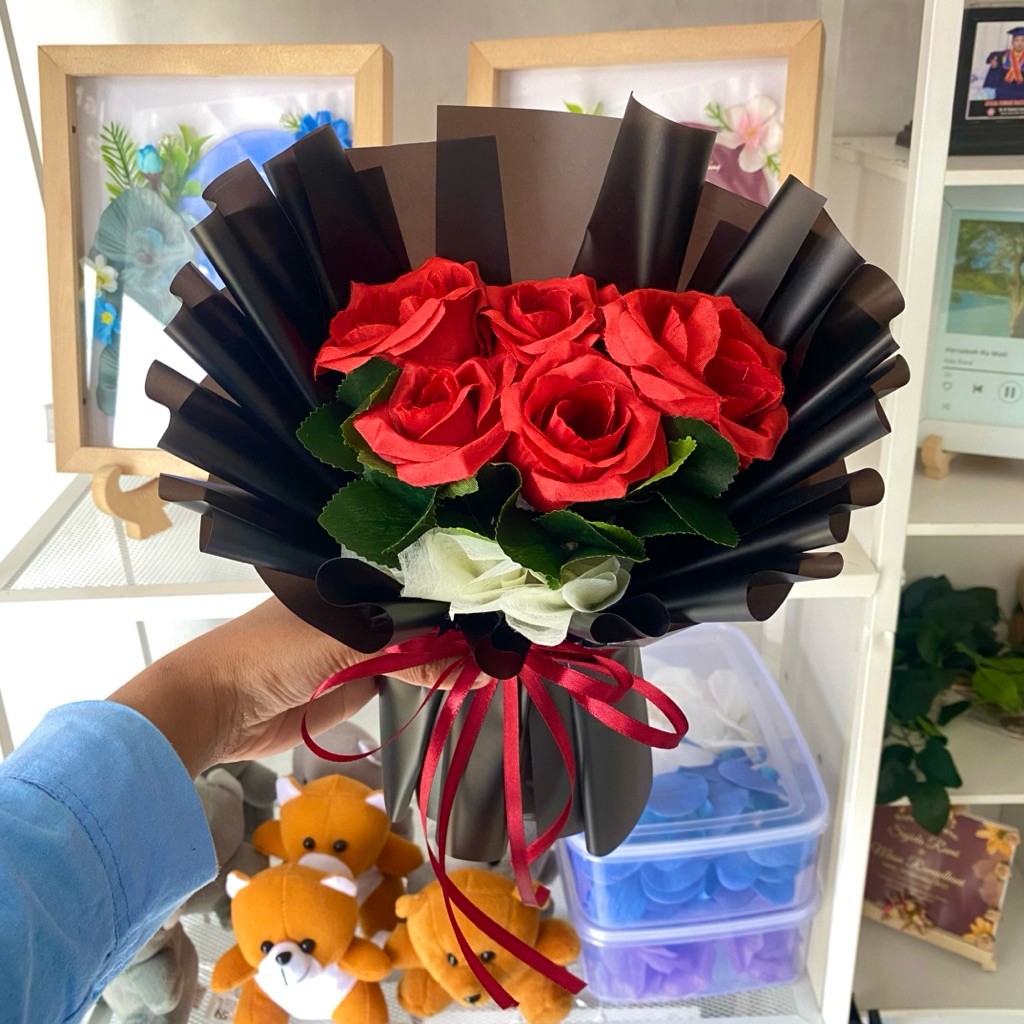 Buket Bunga Mawar Merah//Buket Mawar Merah
