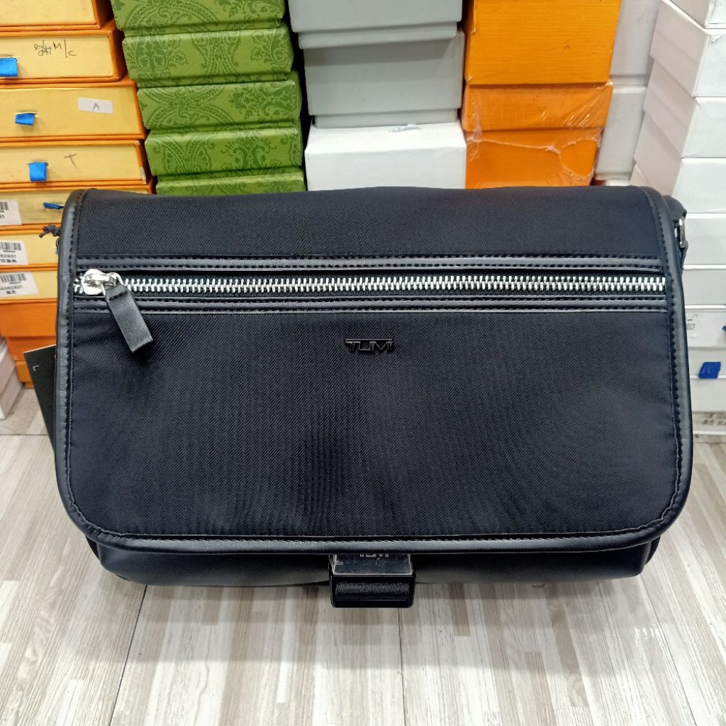 Messenger bag nylon black tas selempang nylon pria