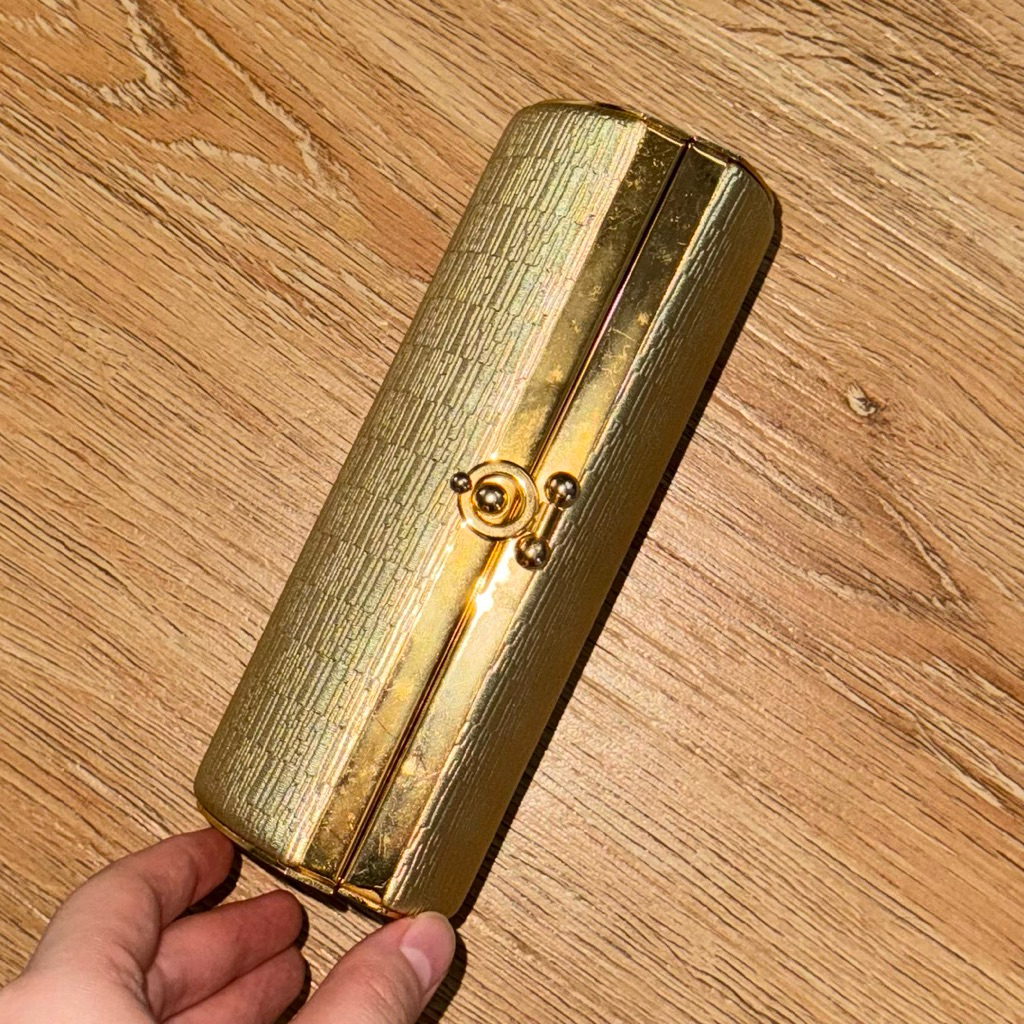 Clutch Lorica Vintage Original — Tas Pesta Emas Elegan