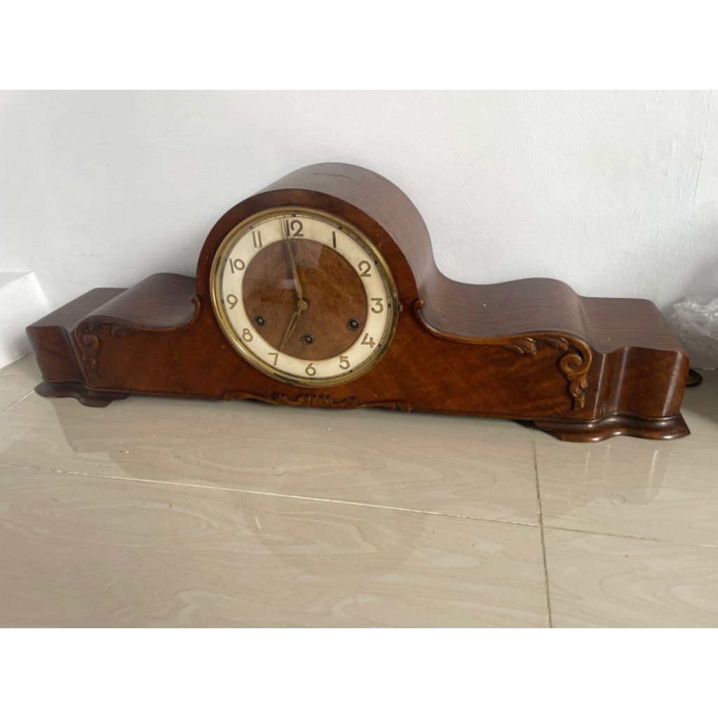 Jam antik kuno junghans meja W64