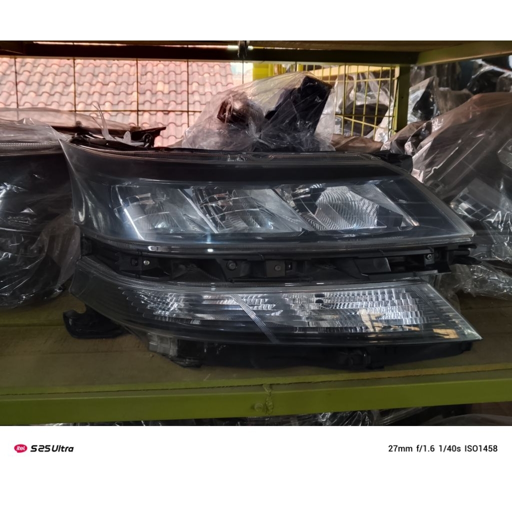headlamp Avanza/Xenia kanan/kiri th2020/2023original copotan