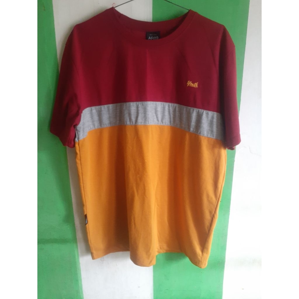 preloved kaos AR89 size L