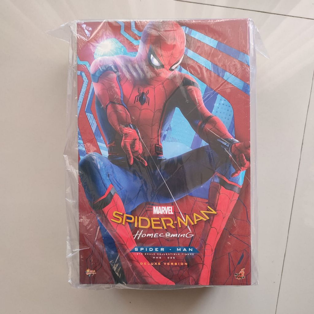 Hot Toys Spiderman Homecoming Deluxe Edition