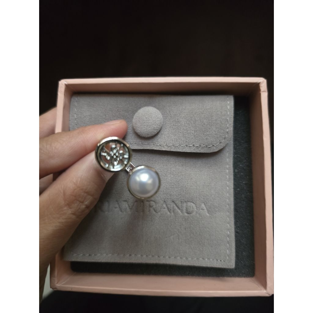 Niela Brooch Ria Miranda Preloved Second
