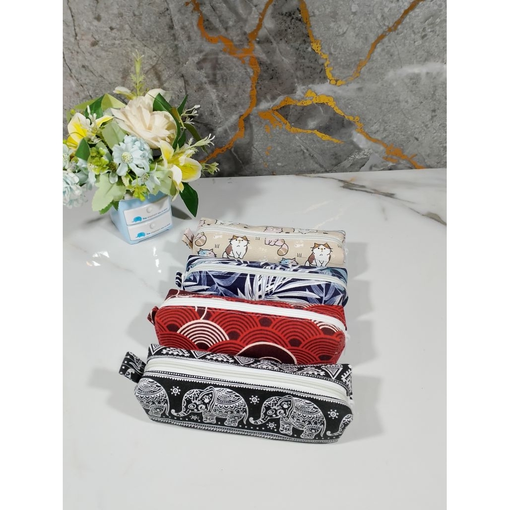 

TEMPAT PENSIL KANVAS