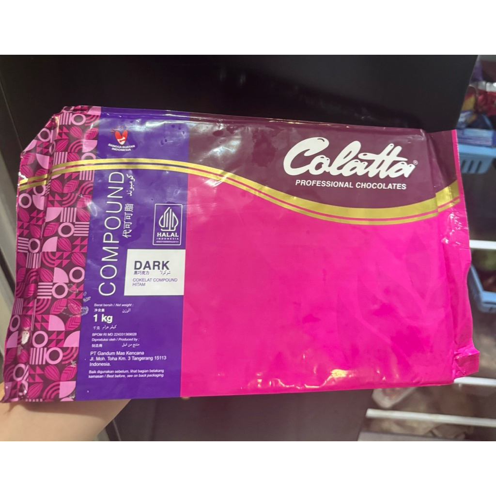 

Colatta Compound Chocolate Dark - Coklat Batang 1Kg isi 2