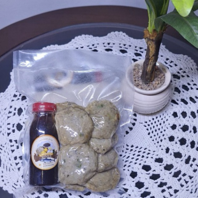 

pempek palembang/pempek ikan tenggiri asli/pempek kulit palembang/pempek gurih