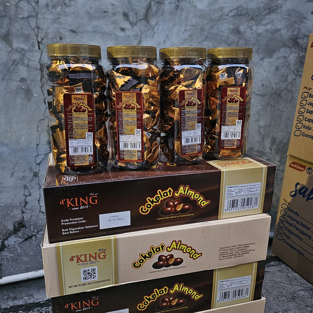

PROMO! D'KING Cokelat Almond - Cokelat Ball Isi Almond Rasa Mewah