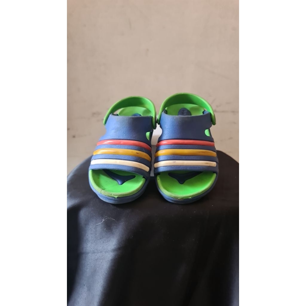 Preloved Sandal Anak, Sandal Anak Second, Sandal Anak Murah