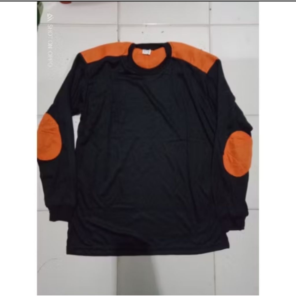 KAOS LENGAN PANJANG HITAM KOMBINASI OREN