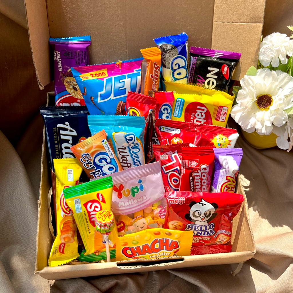 

Snack Box/Gift Box/Hampers Ulang Tahun Hadiah Wisuda Kado Ulang Tahun Murah