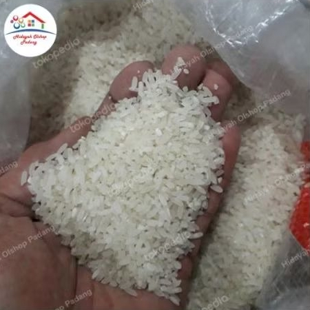 

BERAS IR 42 KAMPUNG TANPA MERK PER KG