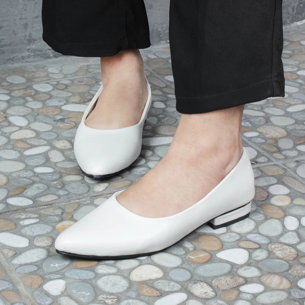 Sepatu Pantofel Wanita hak 2cm EVFLK 013