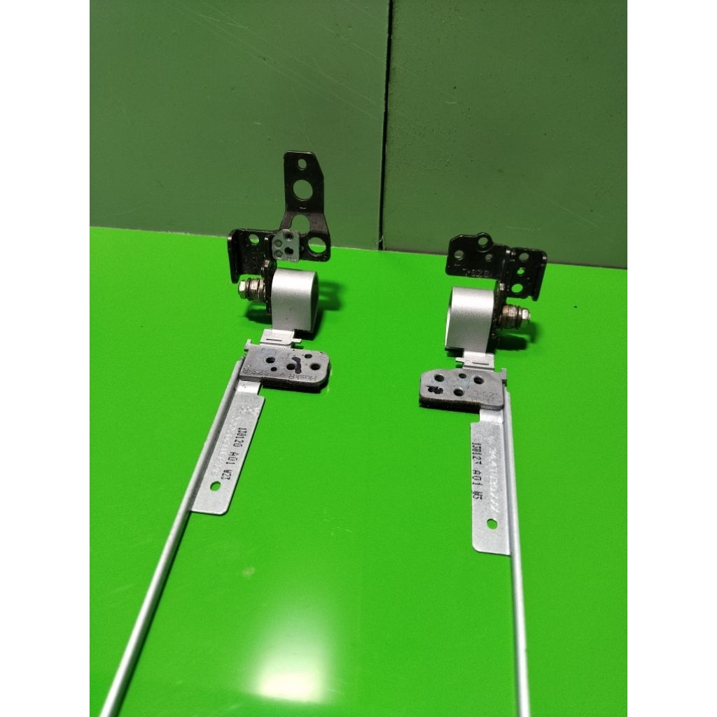 Engsel Laptop Acer Aspire V5-471P V5-471PG V5-431P V5-431PG