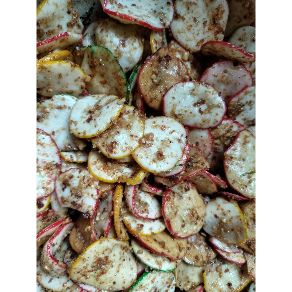 

Sebring Kerupuk Bawang Bumbu Kacang Dan Chili Oil