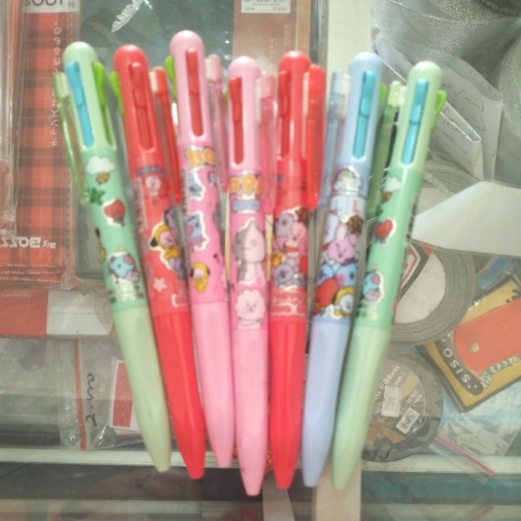 

Pulpen 4 Warna