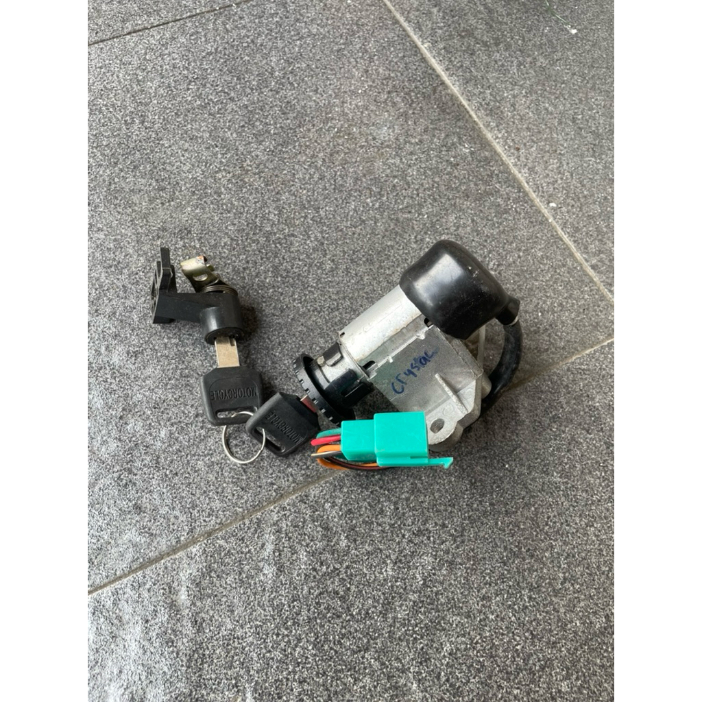 kunci kontak suzuki crystal