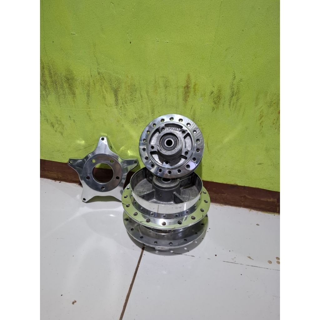 tromol d/b cb 150 r new merek vnd kondisi bekas