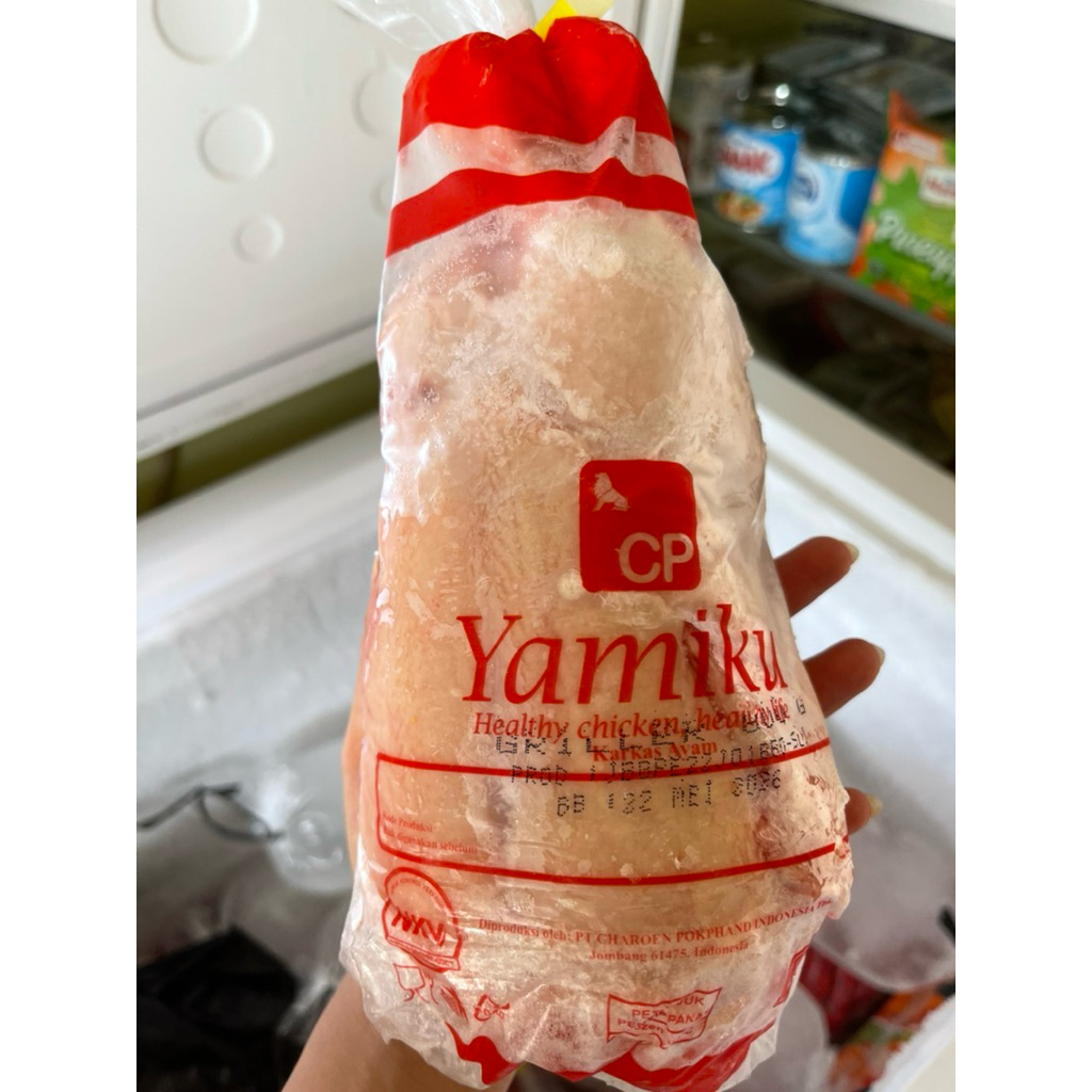 

Ayam Frozen - YAMIKU (800gr). ayam ukuran 0,8