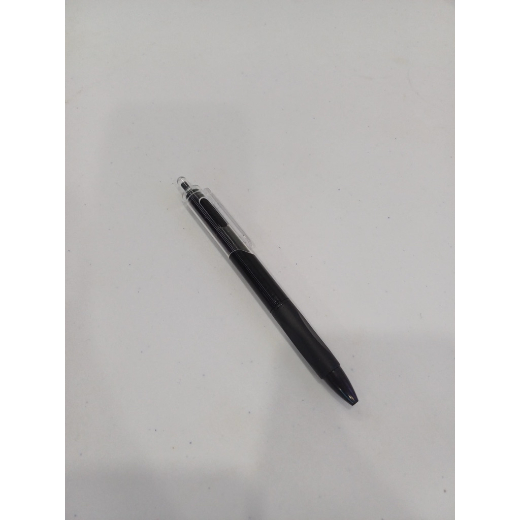 

Pulpen hitam