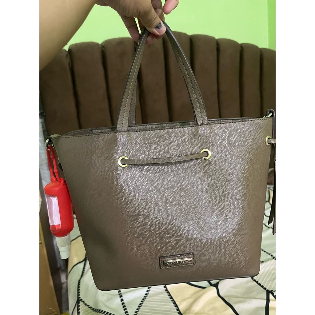 Preloved Tas hush puppies