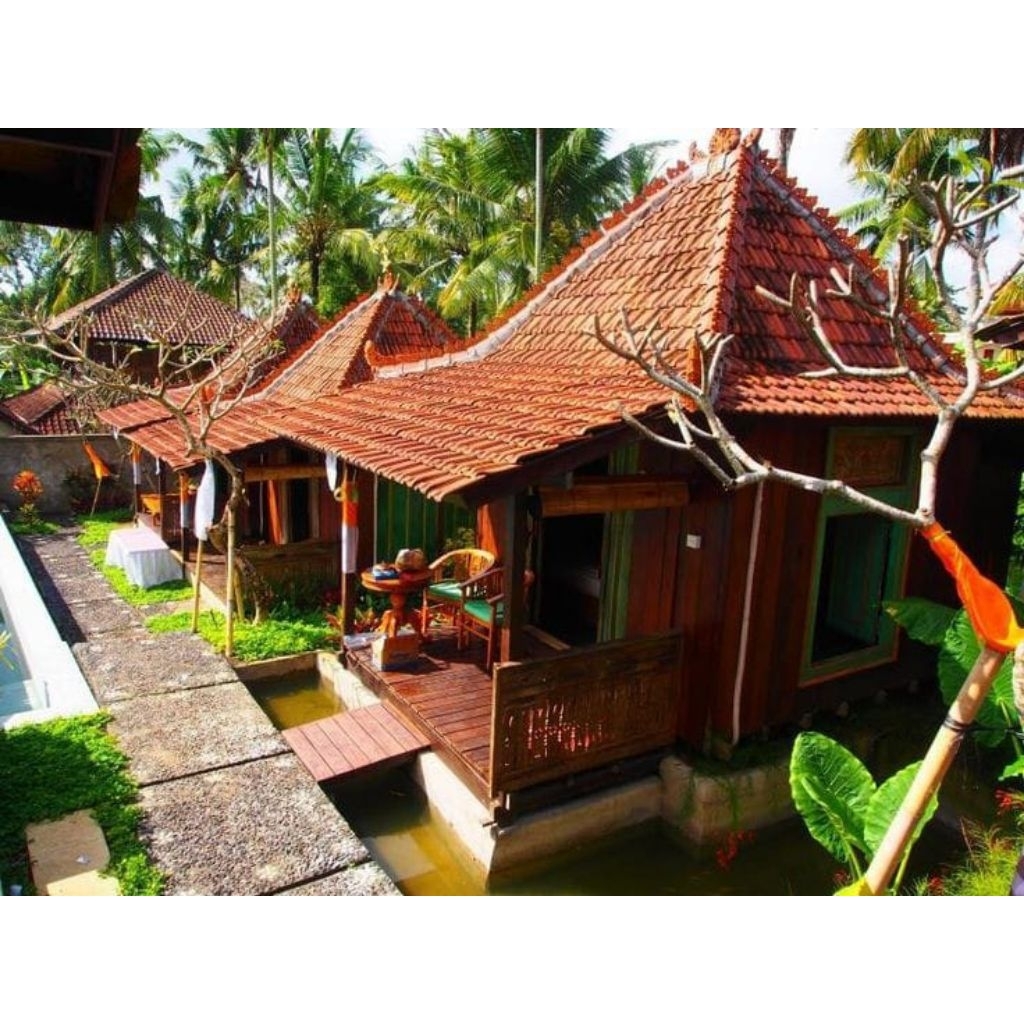 Rumah panggung kayu jati