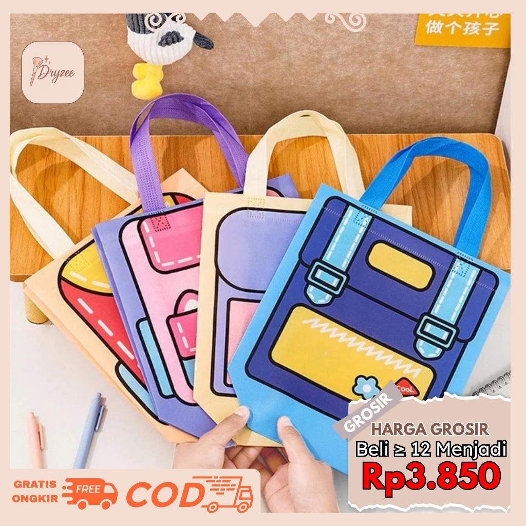 

Tas Goodie Totebag Lucu Anti Air ST26