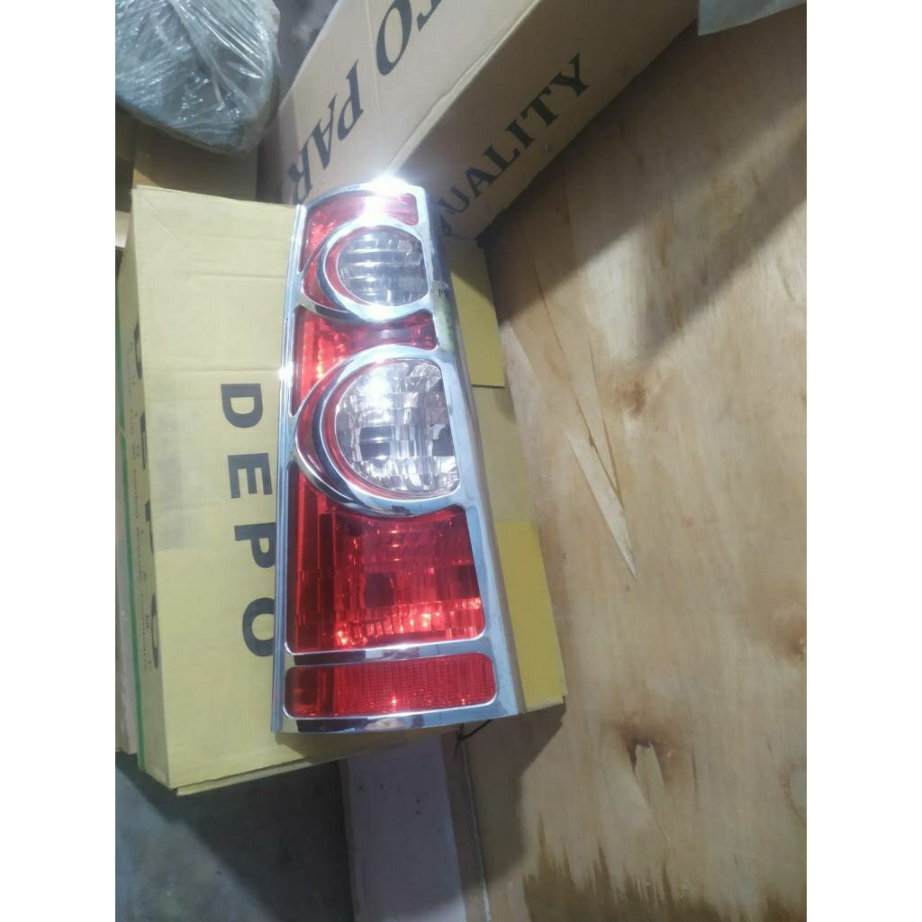 stoplamp avanza 2005-2011