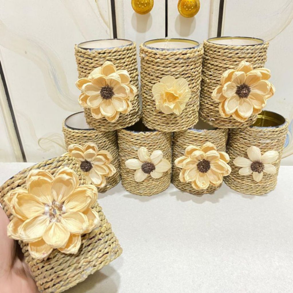 

kerajinan tangan Tempat pensiL Dari kaleng bekas/tali mendong