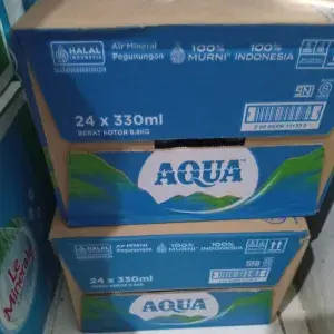 Aqua Botol kecil 330ml