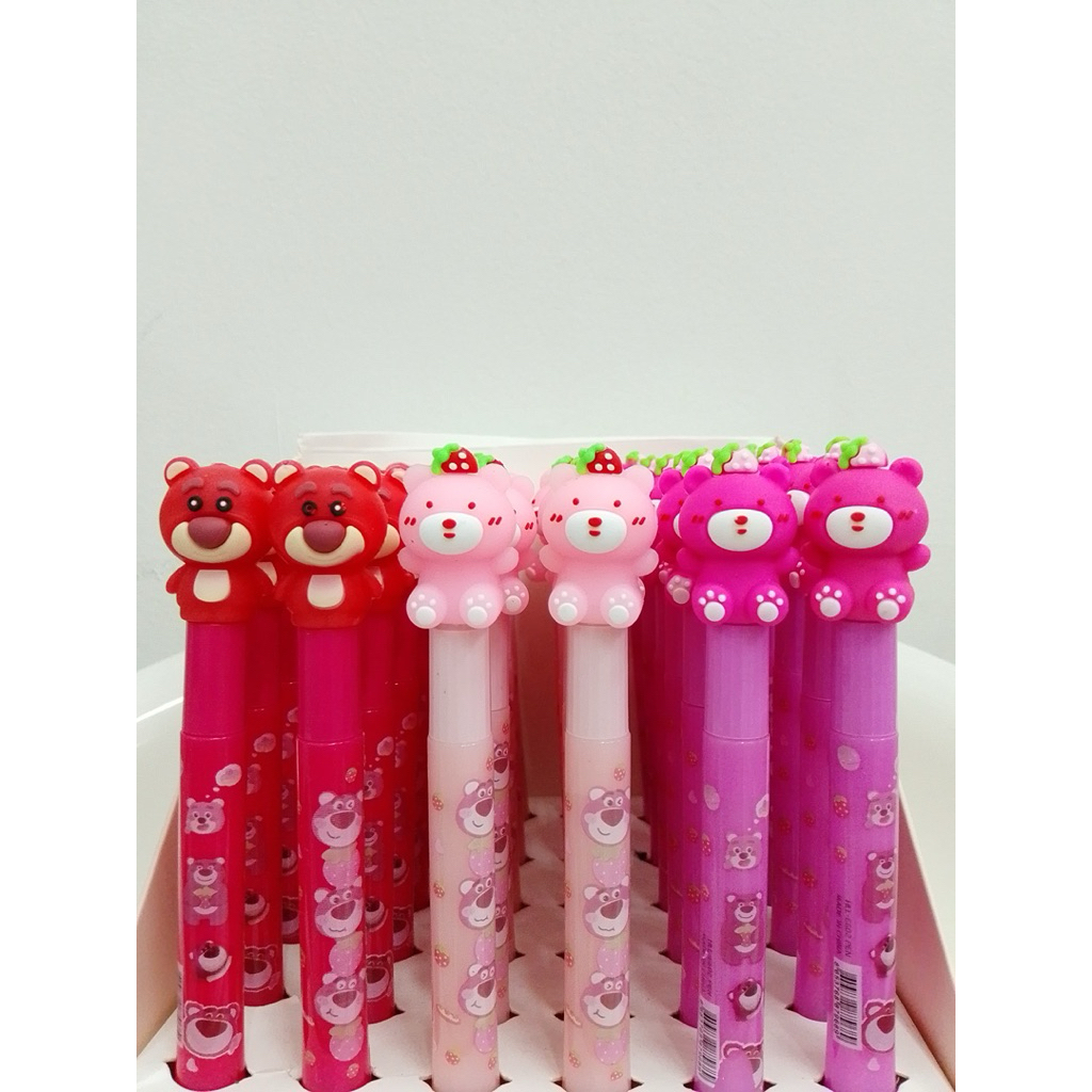 

Pulpen Tutup Lotso