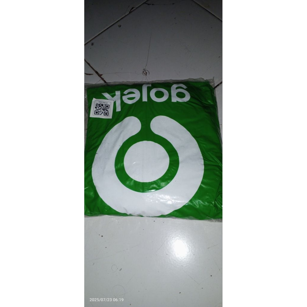 Jas hujan Gojek bekas apa adanya