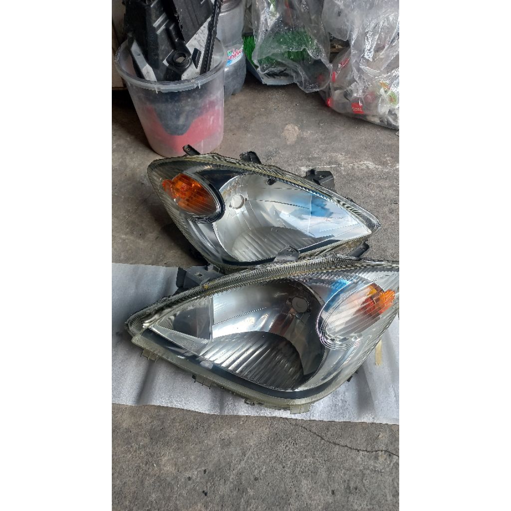headlamp lampu depan toyota avanza vvti original