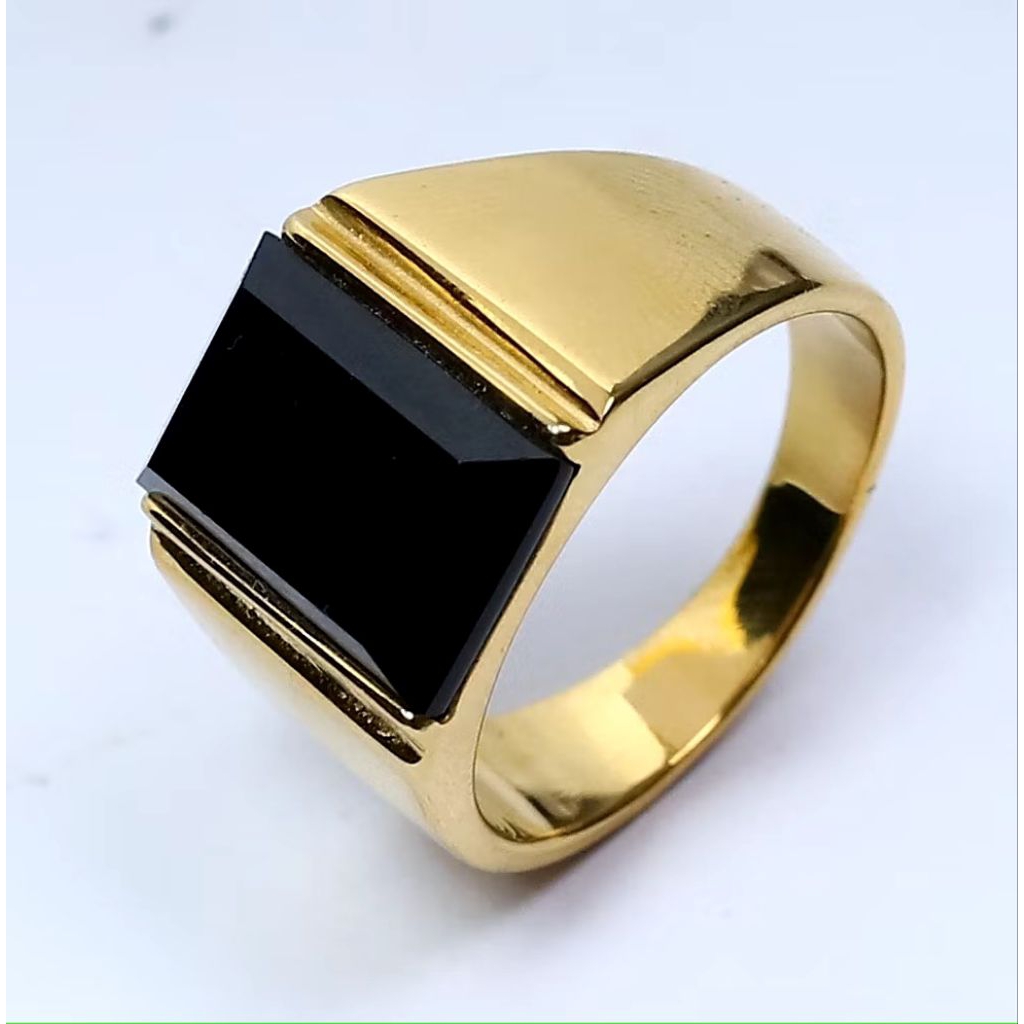 Cincin Titanium Pria Black Onyx